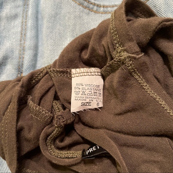 Brandy Melville shorts & pretty little thing top - Picture 5 of 5